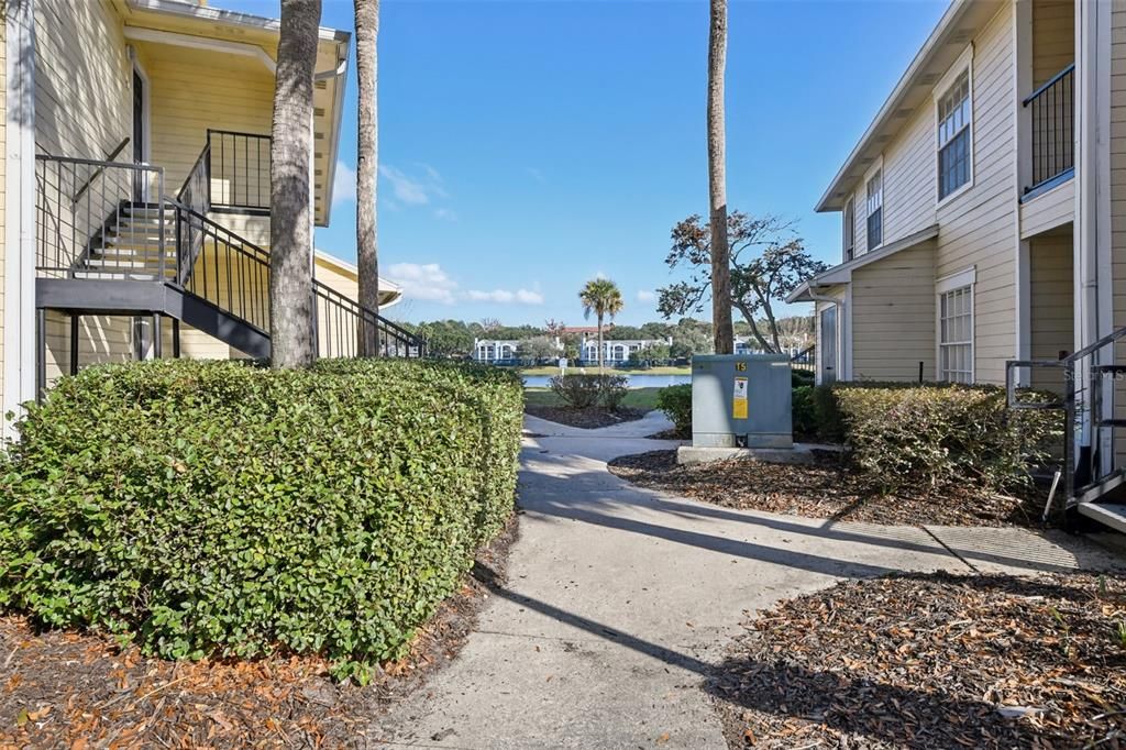 For Sale: $160,000 (2 beds, 2 baths, 934 Square Feet)