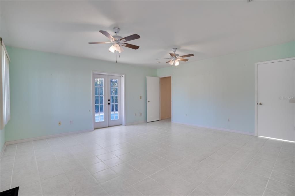 На продажу: $449,000 (2 спален, 2 ванн, 1464 Квадратных фут)