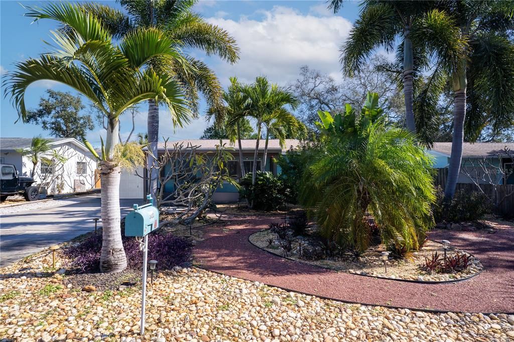 На продажу: $449,000 (2 спален, 2 ванн, 1464 Квадратных фут)