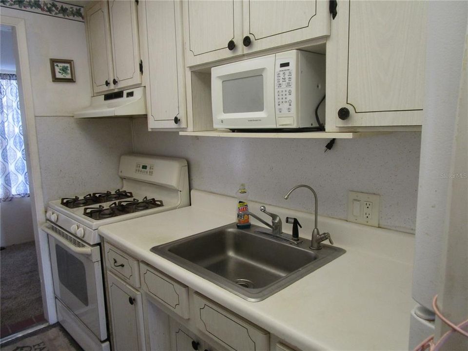 待售: $69,000 (1 贝兹, 1 浴室, 545 平方英尺)