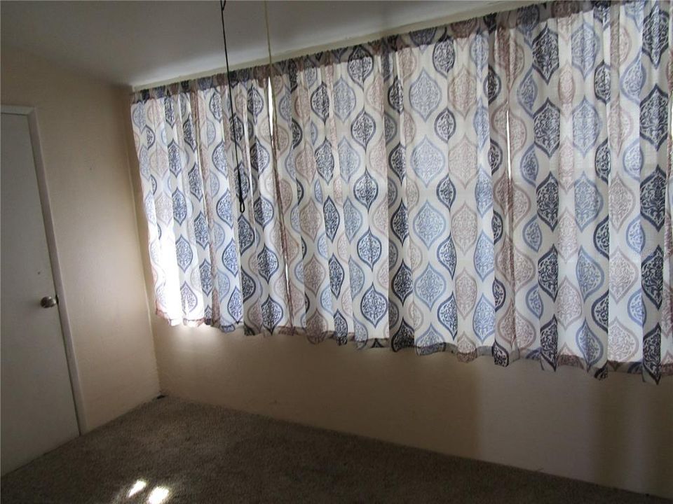 待售: $69,000 (1 贝兹, 1 浴室, 545 平方英尺)