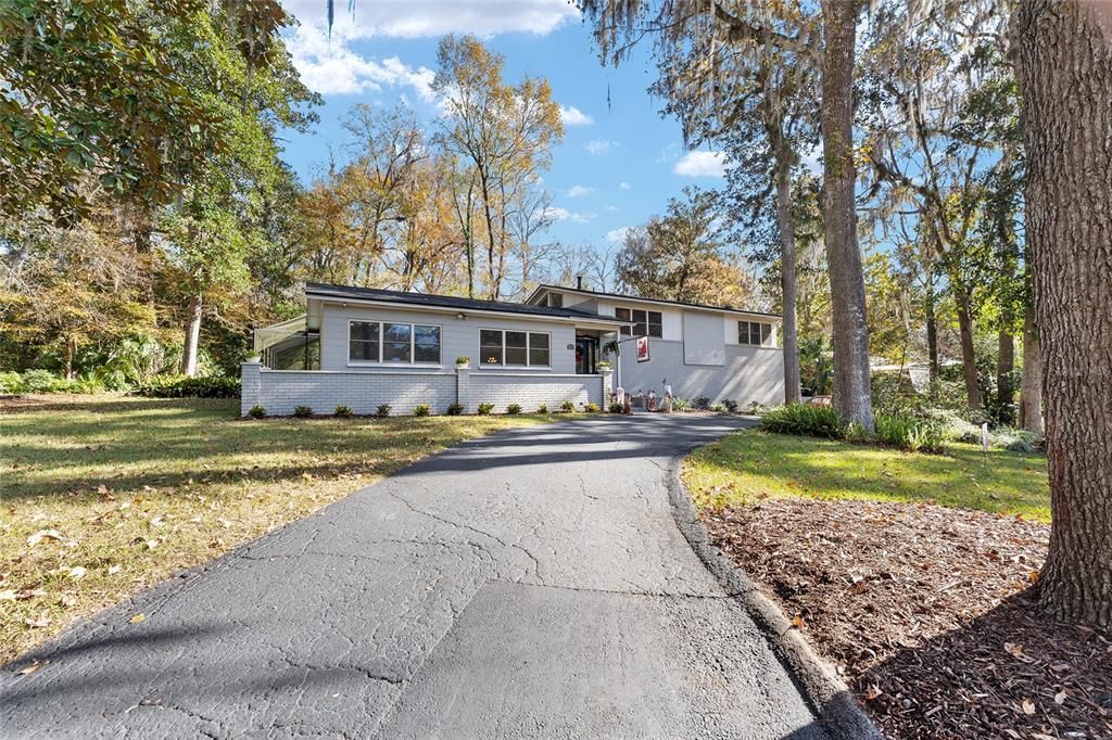 For Sale: $723,000 (4 beds, 3 baths, 3293 Square Feet)