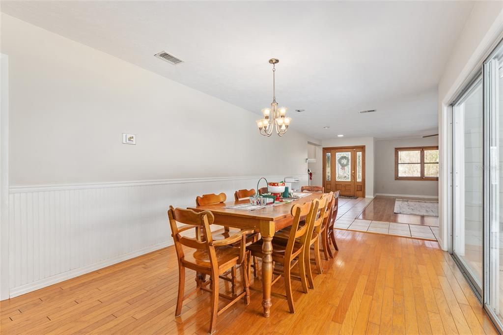 For Sale: $723,000 (4 beds, 3 baths, 3293 Square Feet)