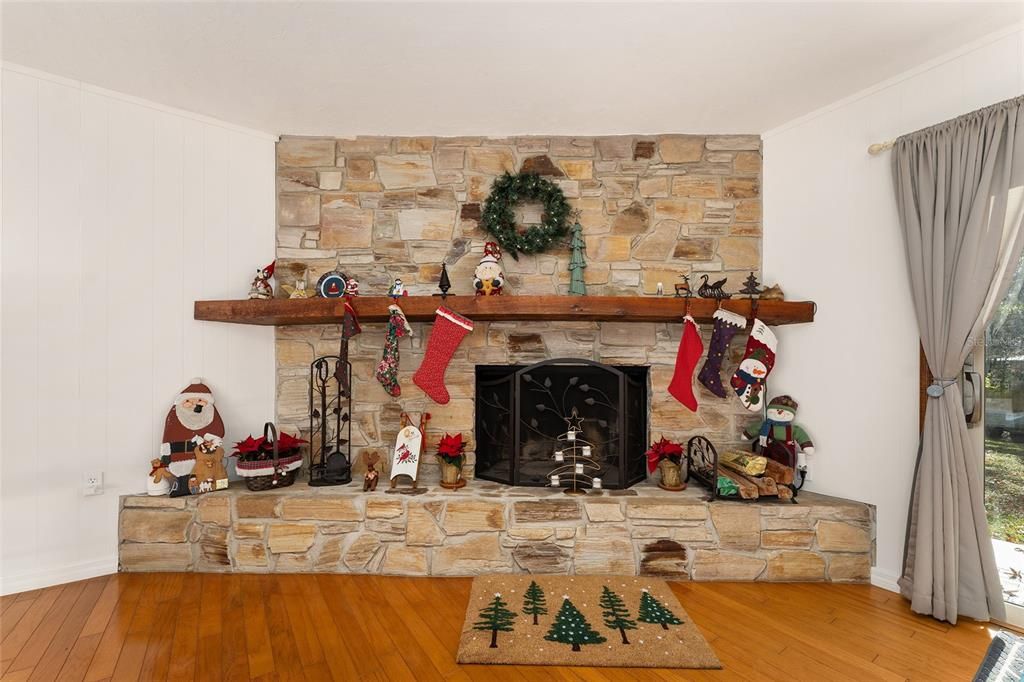 For Sale: $723,000 (4 beds, 3 baths, 3293 Square Feet)