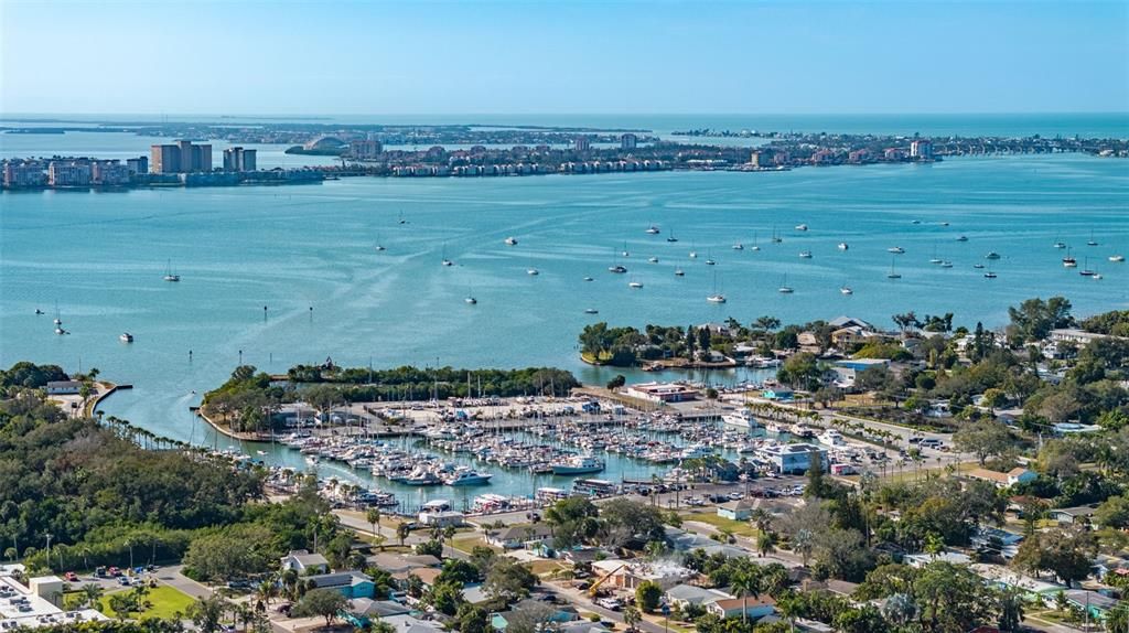 待售: $399,000 (4 贝兹, 2 浴室, 1235 平方英尺)