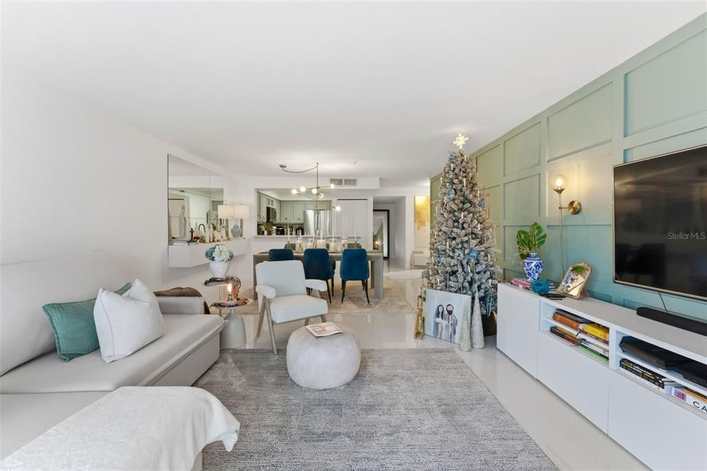 For Sale: $268,000 (2 beds, 2 baths, 1488 Square Feet)