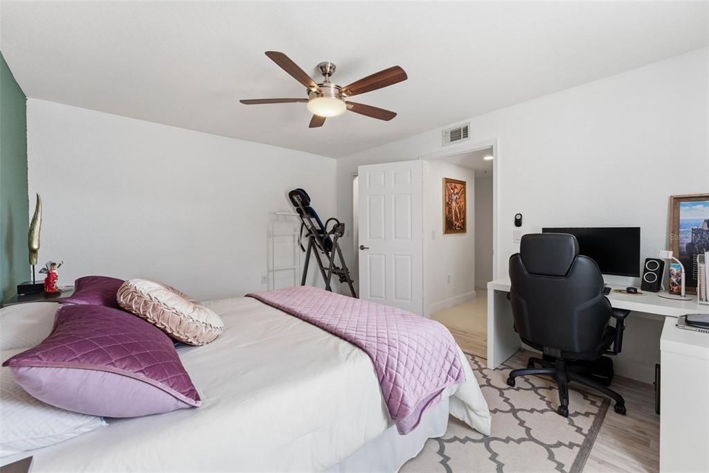 For Sale: $268,000 (2 beds, 2 baths, 1488 Square Feet)