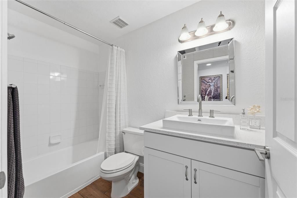 For Sale: $268,000 (2 beds, 2 baths, 1488 Square Feet)