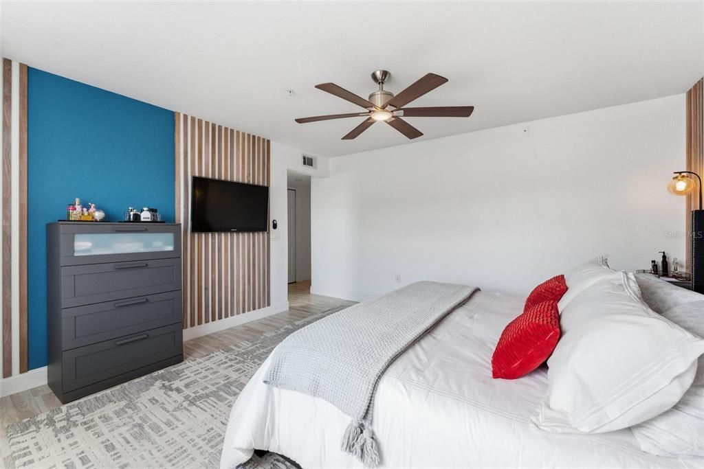 For Sale: $268,000 (2 beds, 2 baths, 1488 Square Feet)