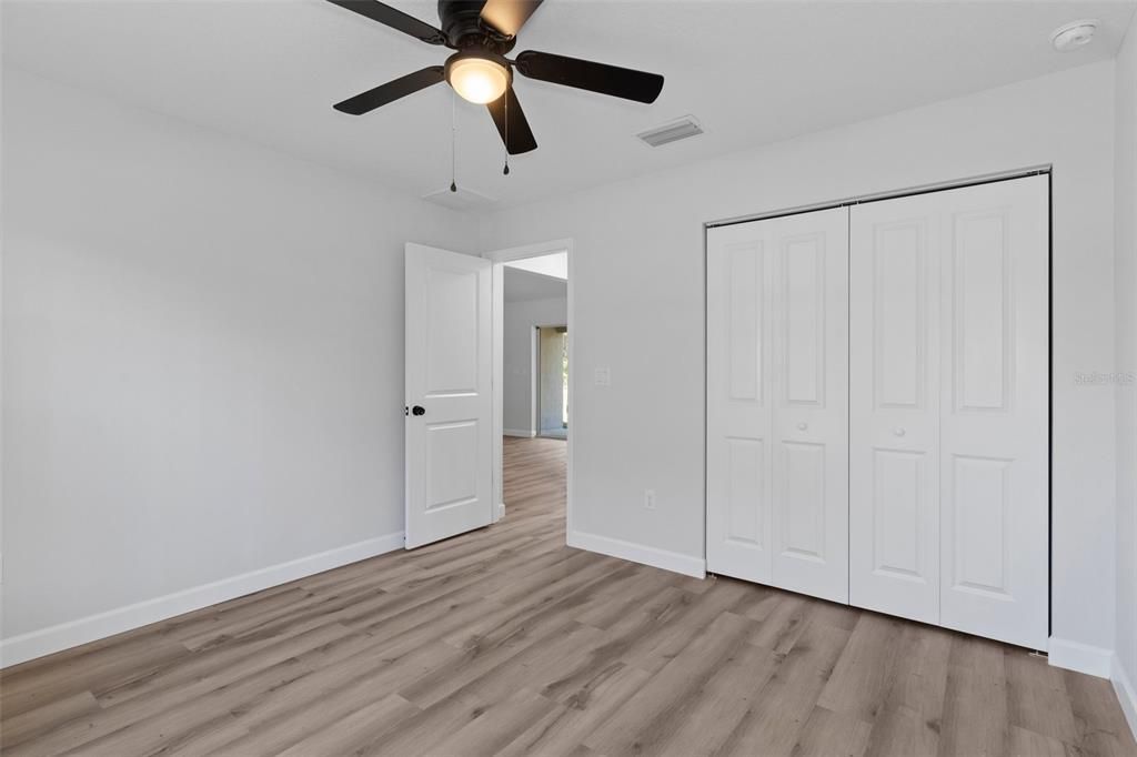 На продажу: $269,900 (3 спален, 3 ванн, 1462 Квадратных фут)