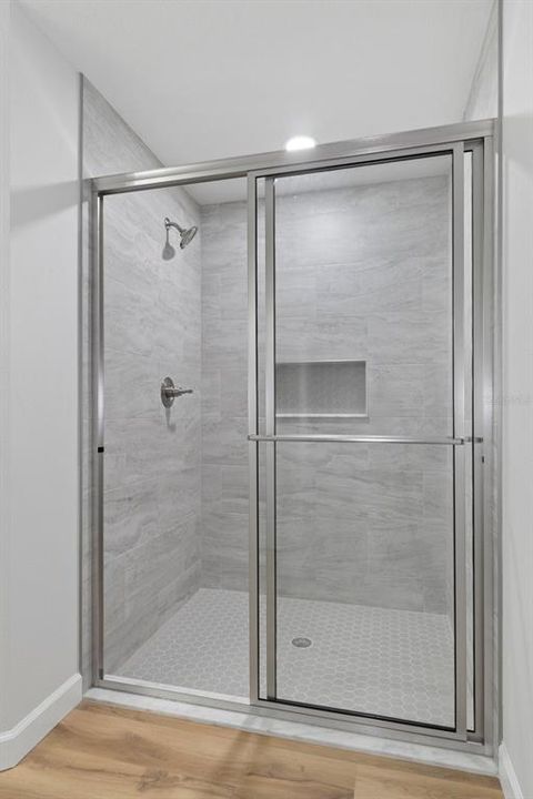 На продажу: $269,900 (3 спален, 3 ванн, 1462 Квадратных фут)