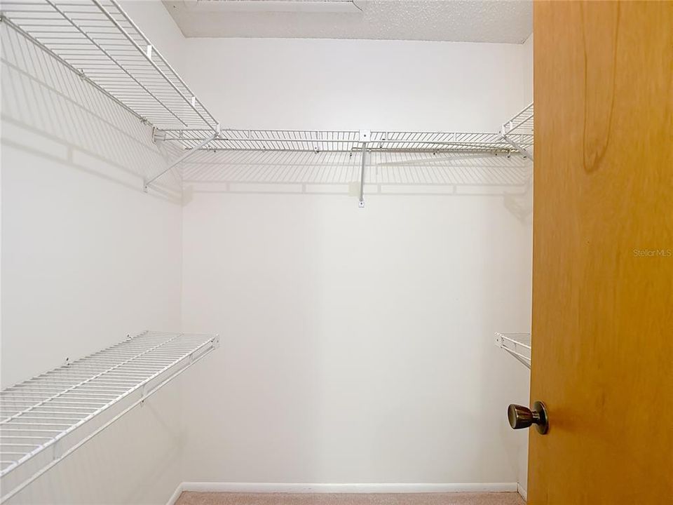 En Venta: $300,000 (2 camas, 2 baños, 1621 Pies cuadrados)