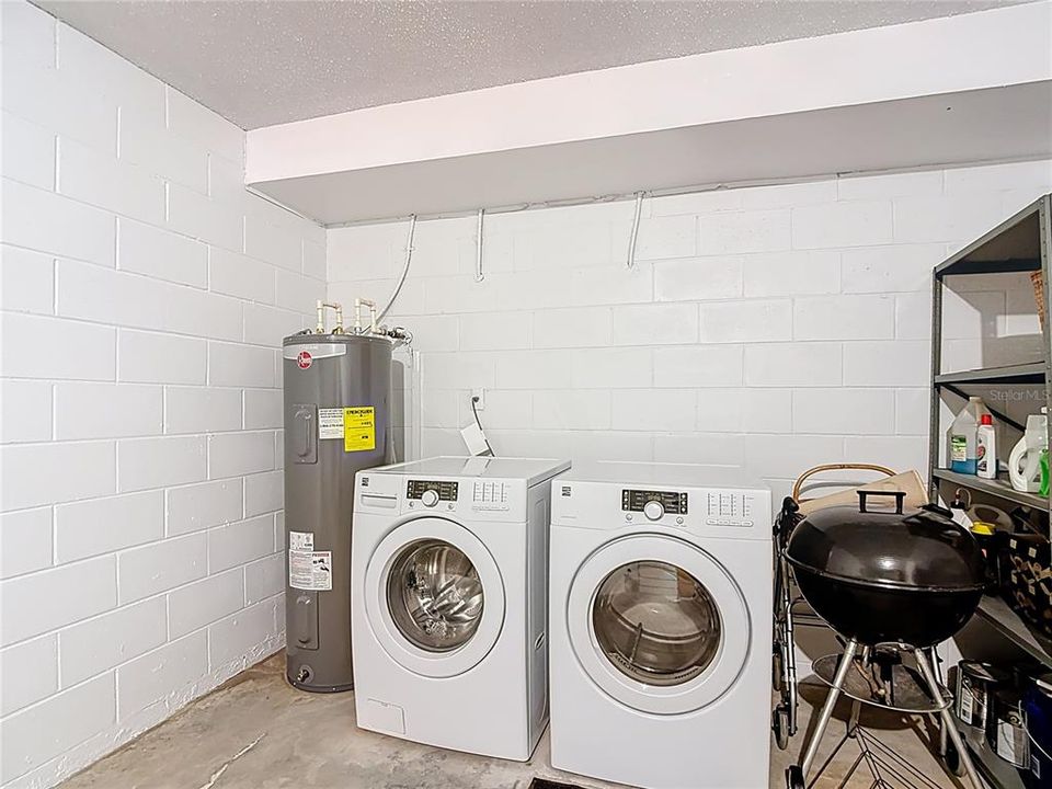 En Venta: $300,000 (2 camas, 2 baños, 1621 Pies cuadrados)