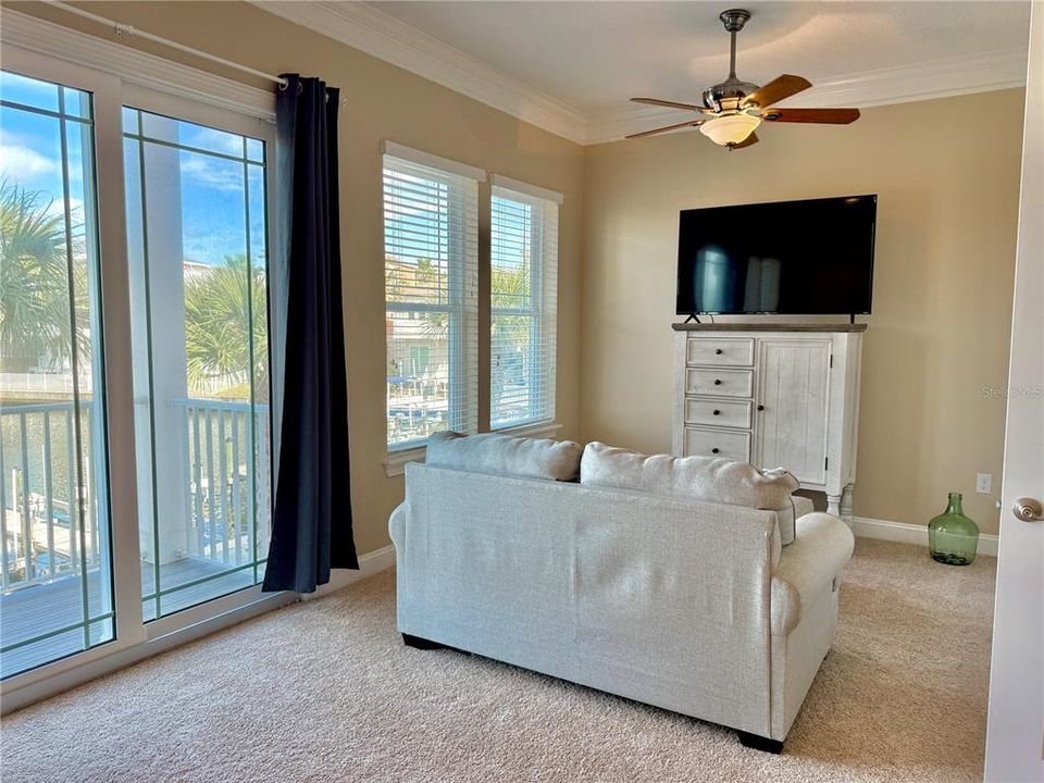 На продажу: $949,000 (3 спален, 3 ванн, 3118 Квадратных фут)