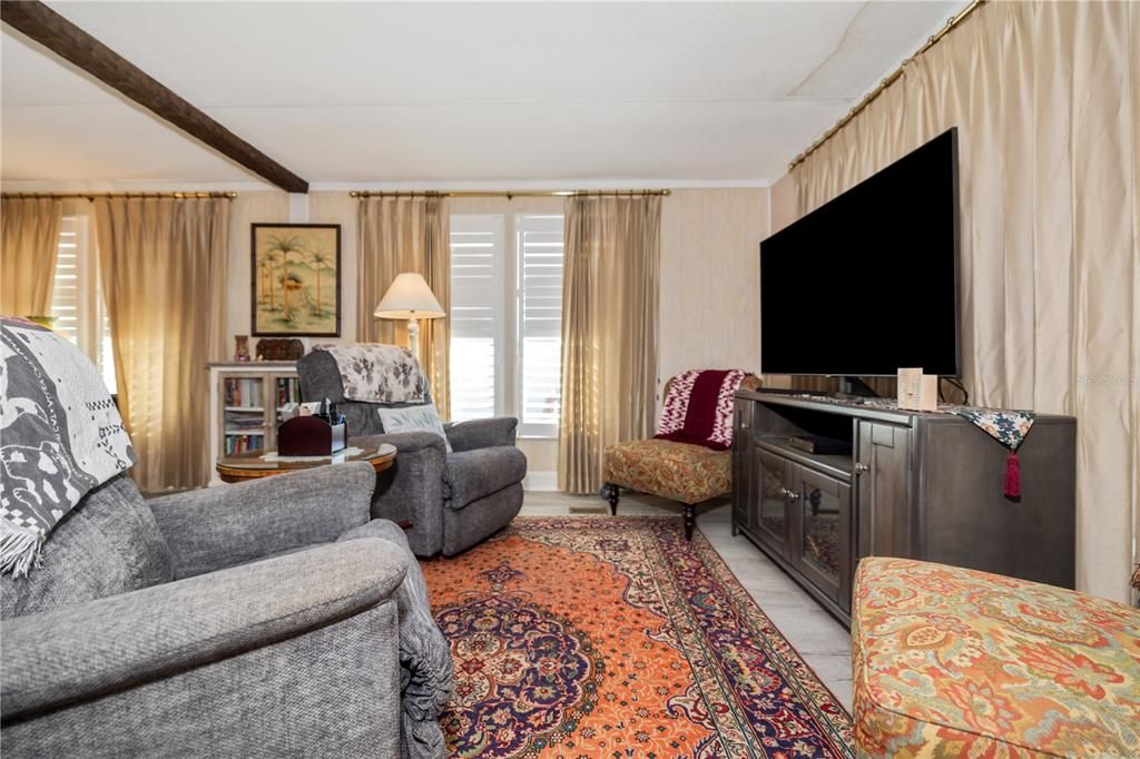 For Sale: $149,000 (3 beds, 1 baths, 1404 Square Feet)