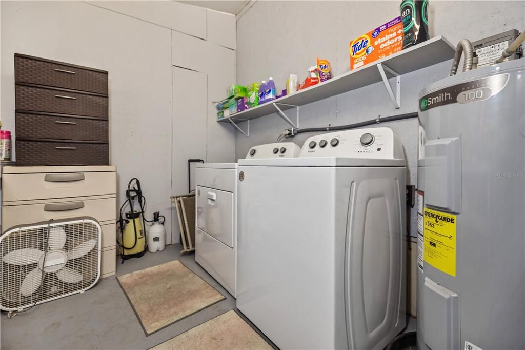 For Sale: $149,000 (3 beds, 1 baths, 1404 Square Feet)