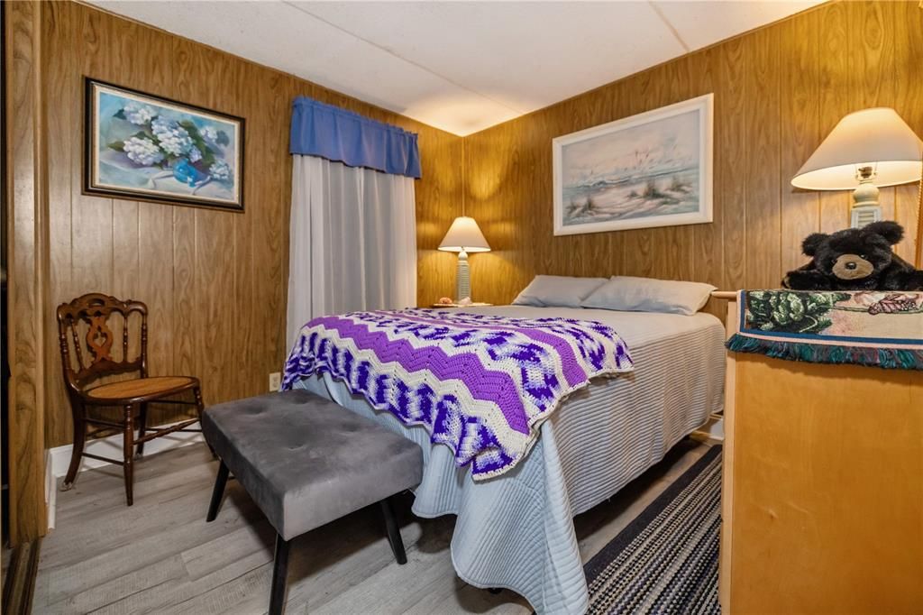 For Sale: $149,000 (3 beds, 1 baths, 1404 Square Feet)