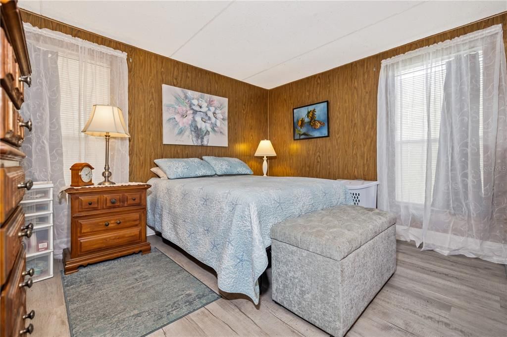 For Sale: $149,000 (3 beds, 1 baths, 1404 Square Feet)