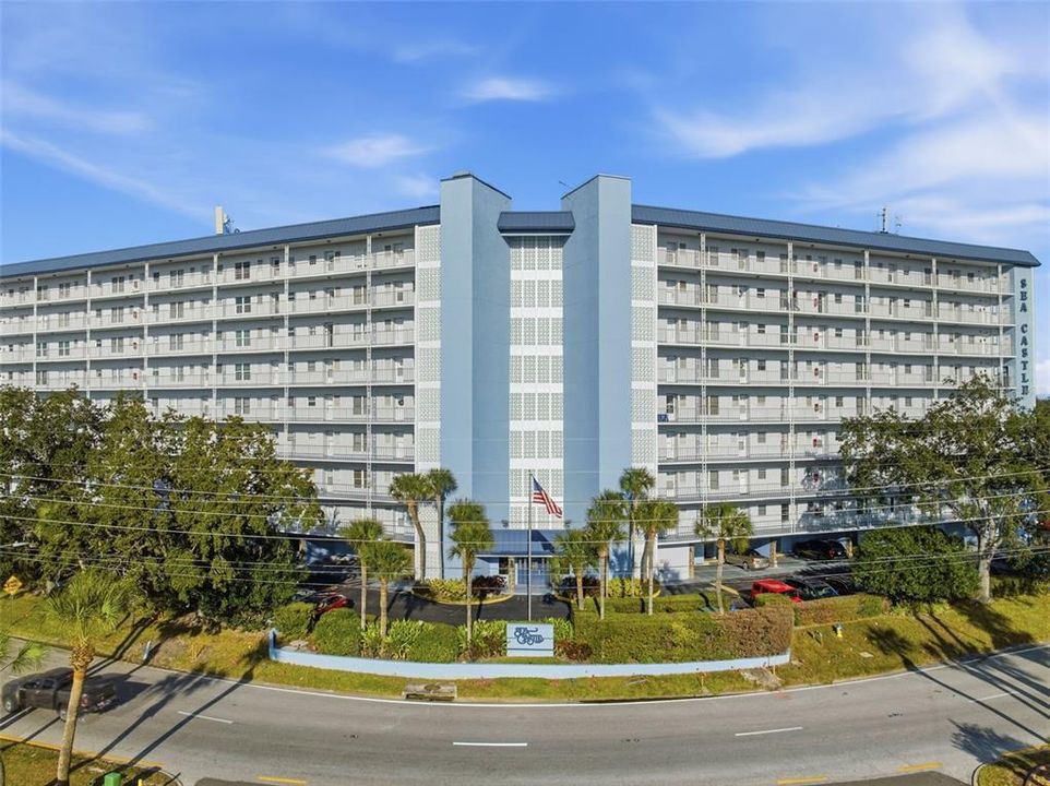 For Sale: $155,000 (2 beds, 2 baths, 959 Square Feet)