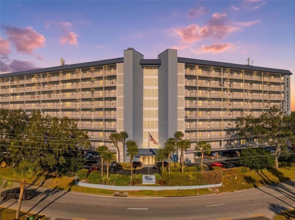 For Sale: $155,000 (2 beds, 2 baths, 959 Square Feet)