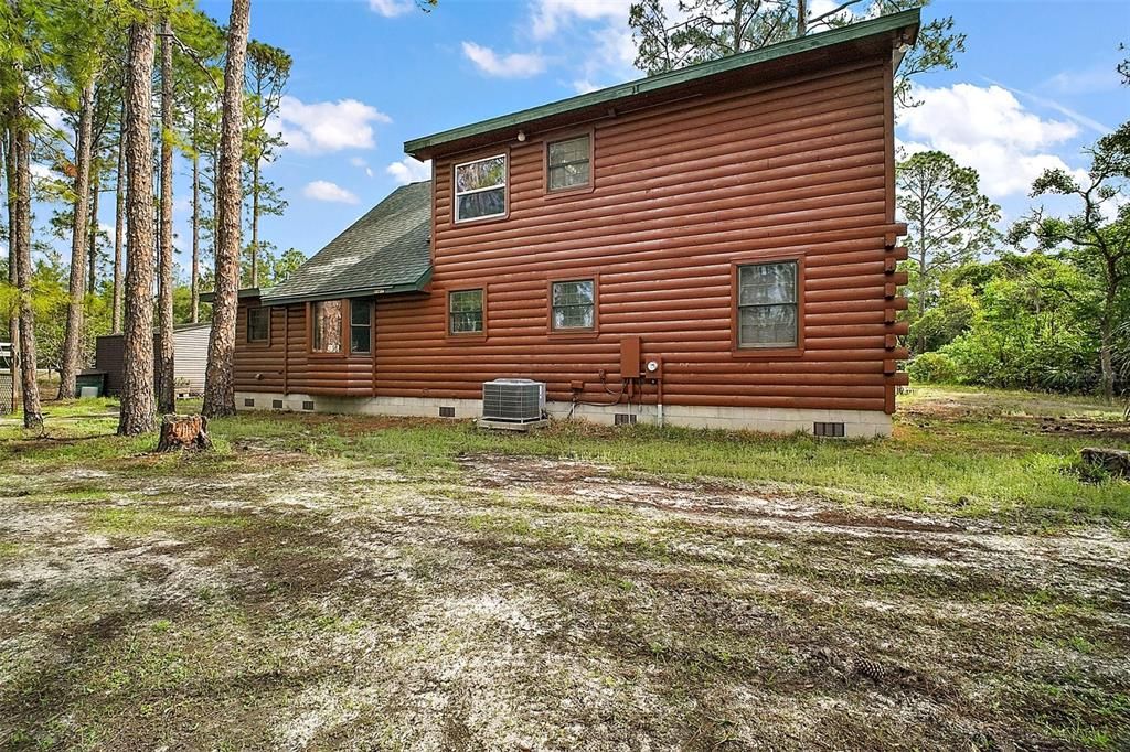 For Sale: $445,000 (3 beds, 2 baths, 1943 Square Feet)