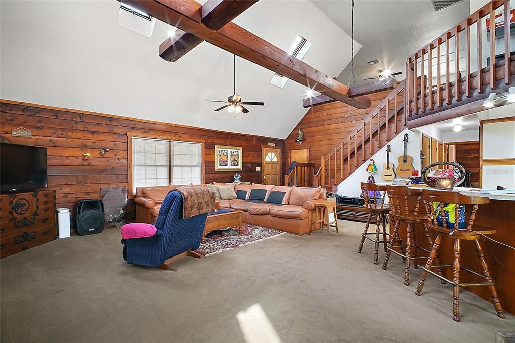 For Sale: $445,000 (3 beds, 2 baths, 1943 Square Feet)