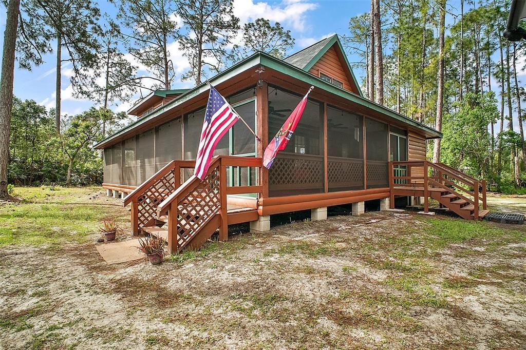 For Sale: $445,000 (3 beds, 2 baths, 1943 Square Feet)