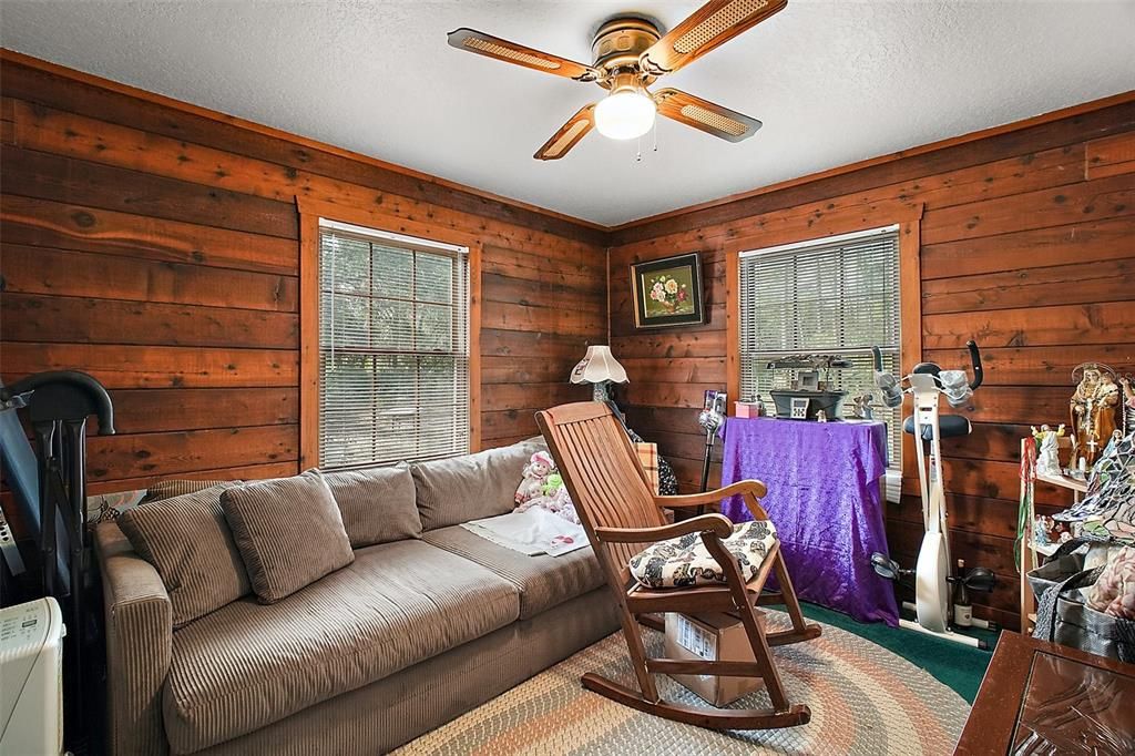 For Sale: $445,000 (3 beds, 2 baths, 1943 Square Feet)