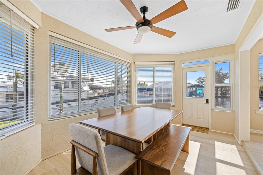 For Sale: $449,000 (2 beds, 2 baths, 1320 Square Feet)