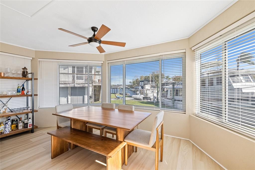 For Sale: $449,000 (2 beds, 2 baths, 1320 Square Feet)