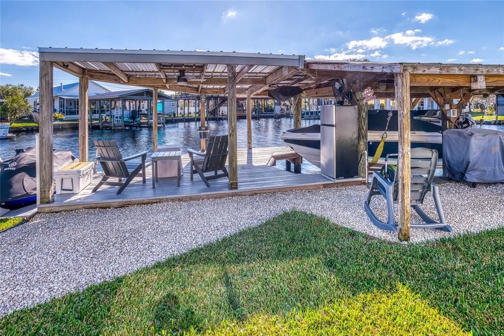 For Sale: $449,000 (2 beds, 2 baths, 1320 Square Feet)