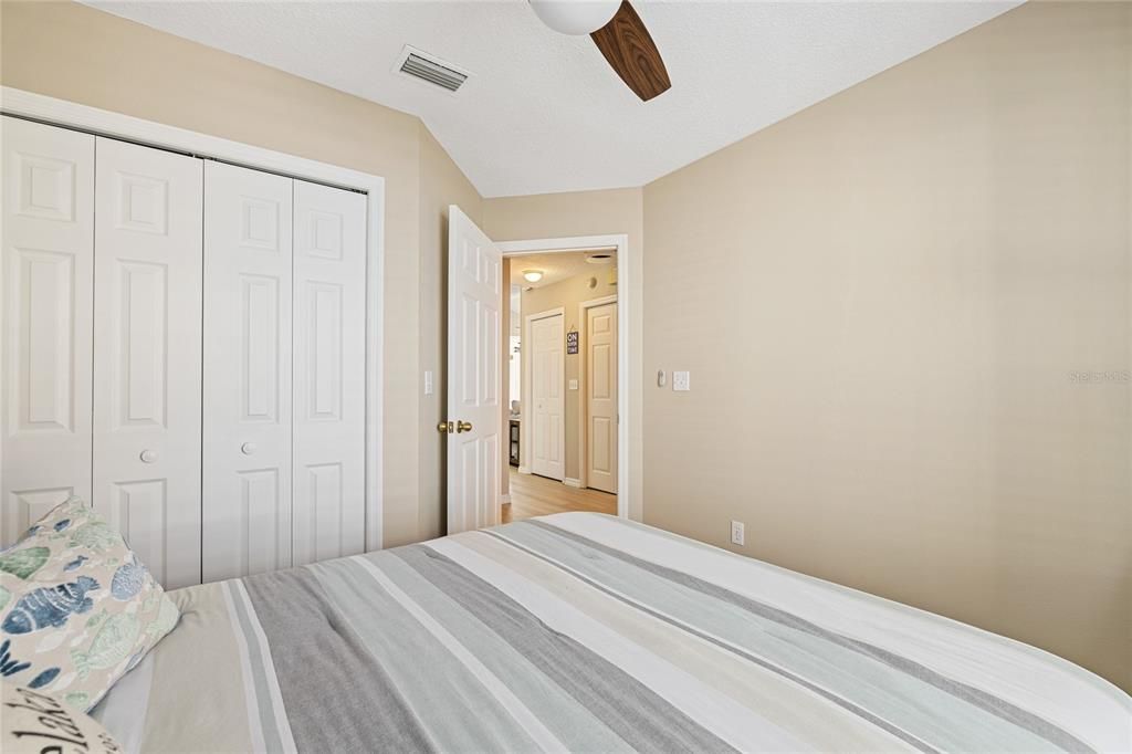 For Sale: $449,000 (2 beds, 2 baths, 1320 Square Feet)