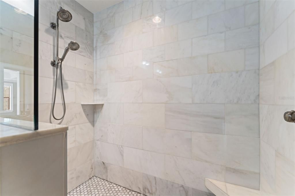 En Venta: $1,295,000 (3 camas, 3 baños, 2478 Pies cuadrados)