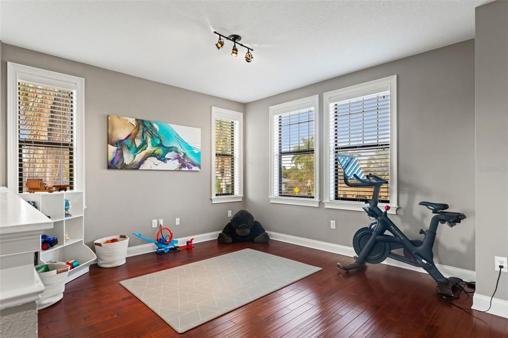 En Venta: $1,295,000 (3 camas, 3 baños, 2478 Pies cuadrados)