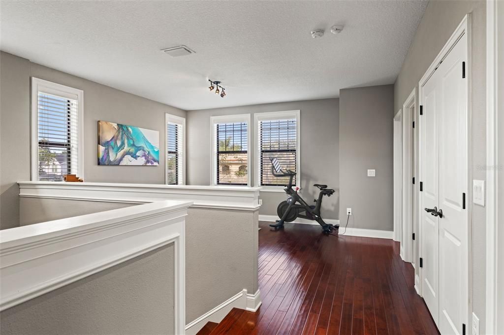 En Venta: $1,295,000 (3 camas, 3 baños, 2478 Pies cuadrados)