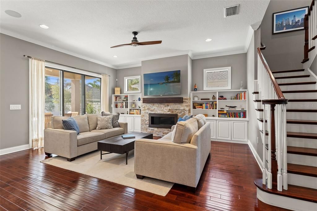 En Venta: $1,295,000 (3 camas, 3 baños, 2478 Pies cuadrados)