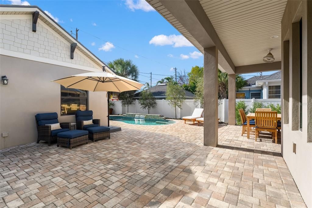 En Venta: $1,295,000 (3 camas, 3 baños, 2478 Pies cuadrados)