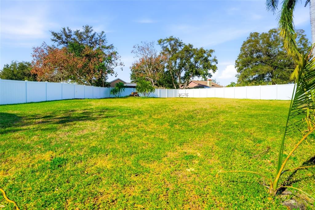 For Sale: $425,000 (4 beds, 2 baths, 1936 Square Feet)