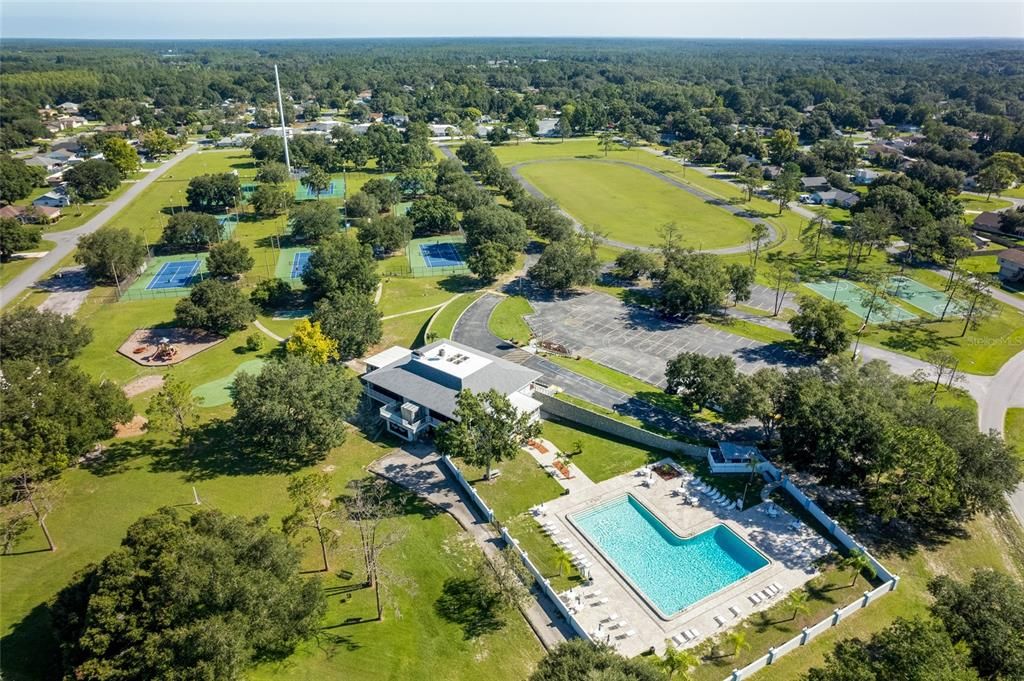 For Sale: $425,000 (4 beds, 2 baths, 1936 Square Feet)