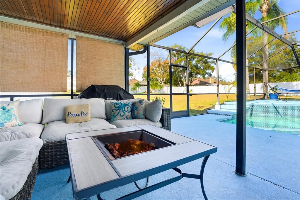 For Sale: $425,000 (4 beds, 2 baths, 1936 Square Feet)