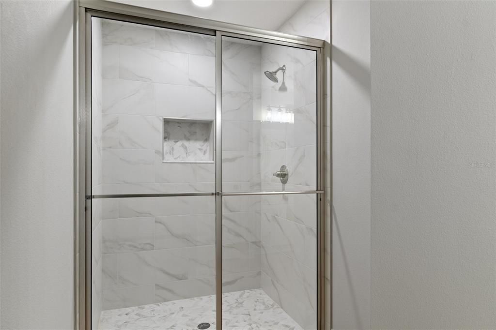 На продажу: $269,900 (3 спален, 2 ванн, 1462 Квадратных фут)