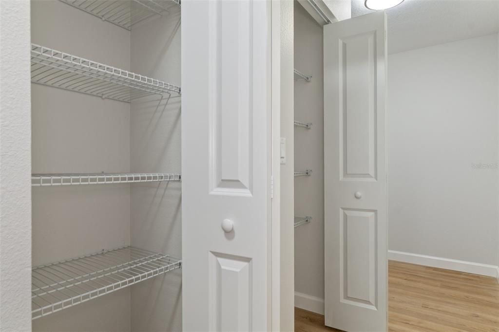 На продажу: $269,900 (3 спален, 2 ванн, 1462 Квадратных фут)