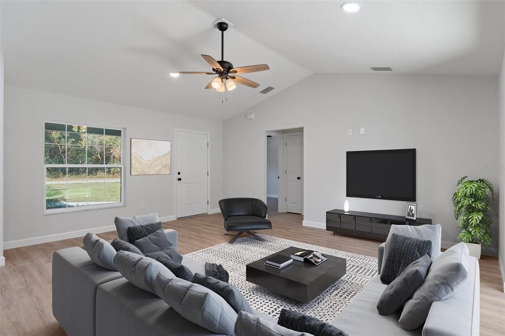 На продажу: $269,900 (3 спален, 2 ванн, 1462 Квадратных фут)