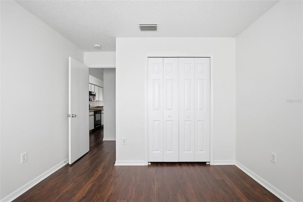 待售: $284,900 (3 贝兹, 2 浴室, 1294 平方英尺)