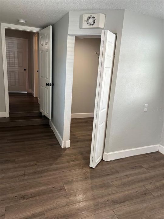 出租: $3,000 (5 贝兹, 2 浴室, 1743 平方英尺)