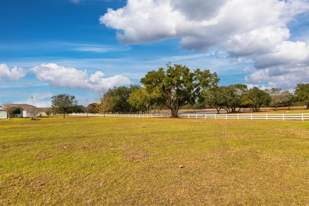 待售: $249,000 (0.62 acres)