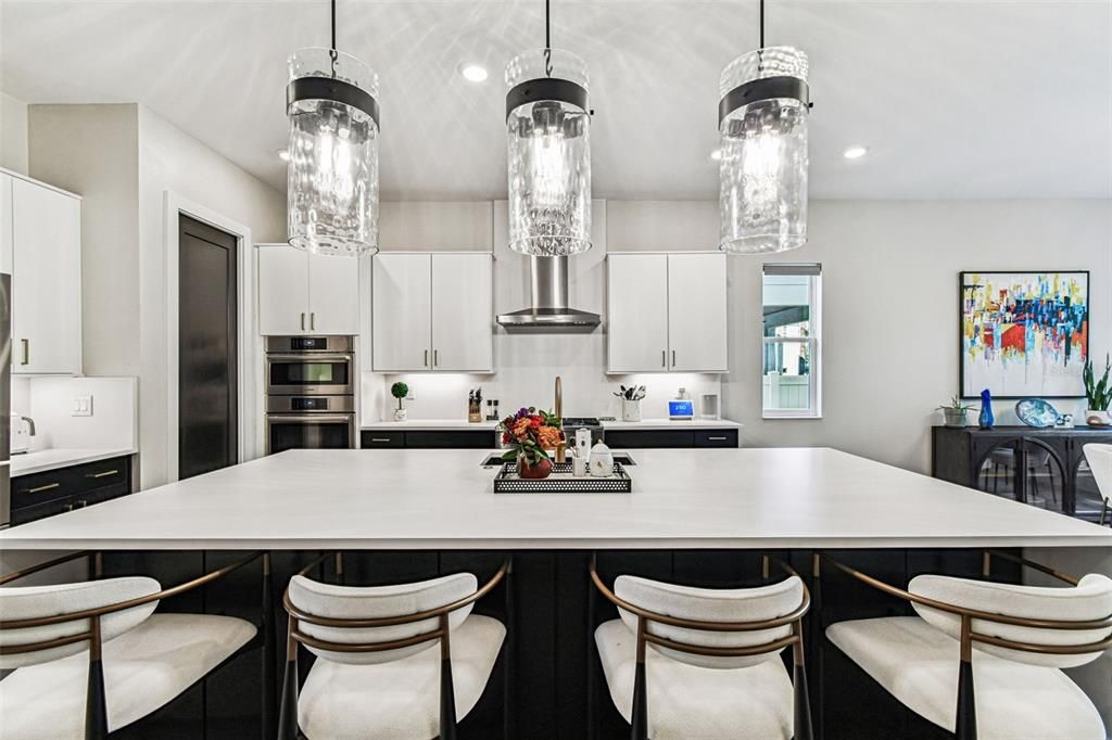 En Venta: $1,365,000 (4 camas, 3 baños, 2780 Pies cuadrados)