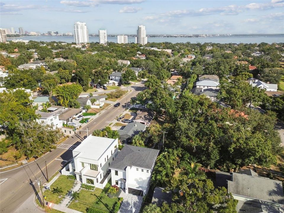 En Venta: $1,365,000 (4 camas, 3 baños, 2780 Pies cuadrados)