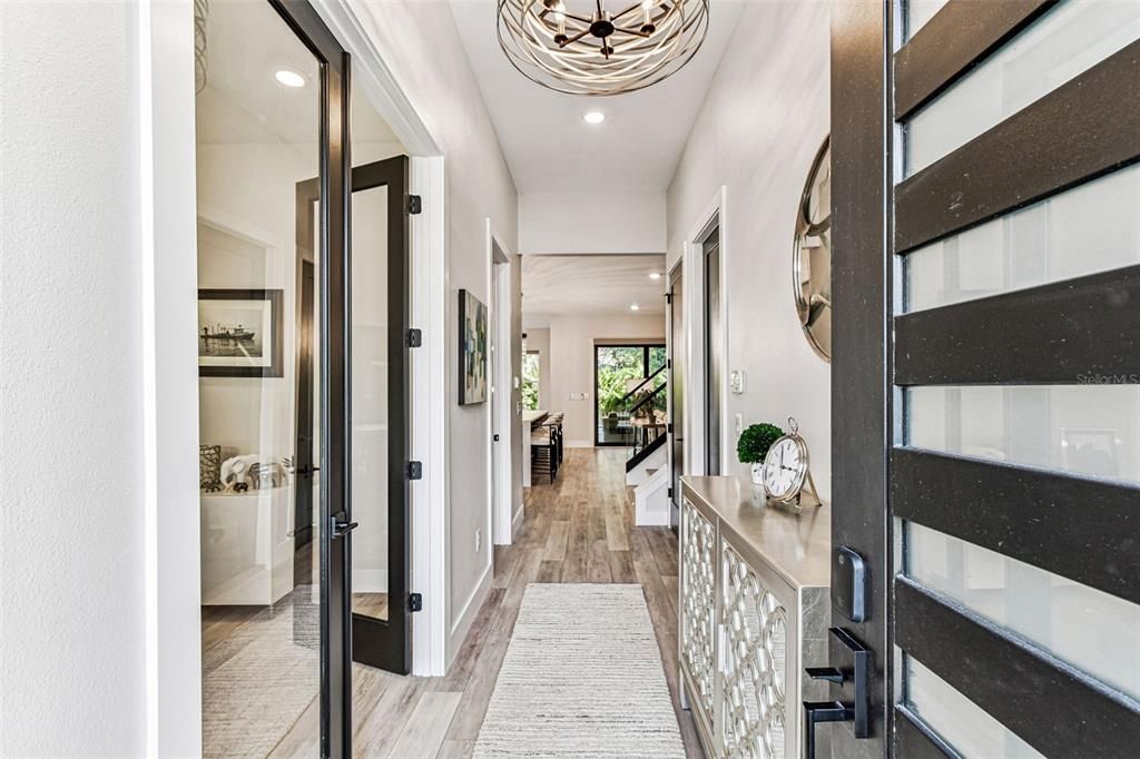 En Venta: $1,365,000 (4 camas, 3 baños, 2780 Pies cuadrados)