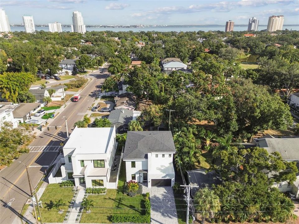 En Venta: $1,365,000 (4 camas, 3 baños, 2780 Pies cuadrados)